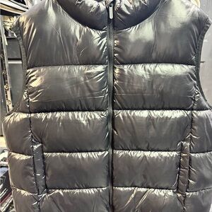 Daily SZN Black Puffer Vest